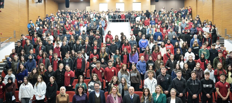 Amaç, Gençleri Bilinçlendirmek