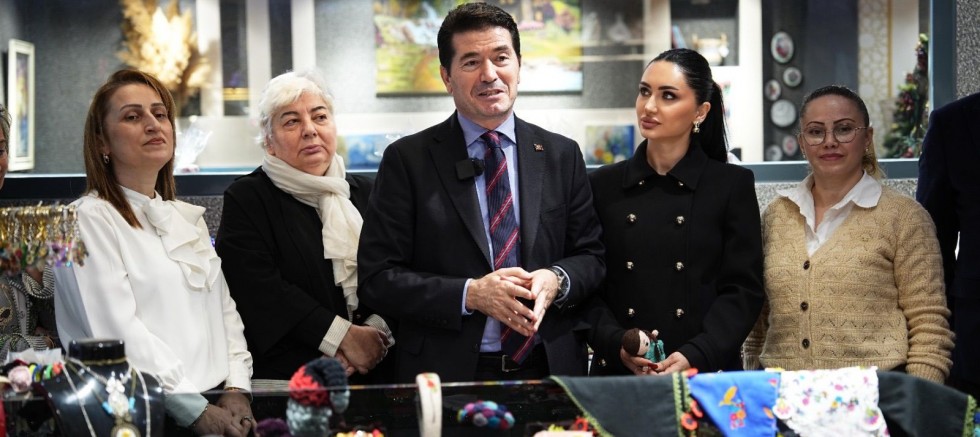 Başkan Kaya, 8 Mart'ta Kadınların Yanına