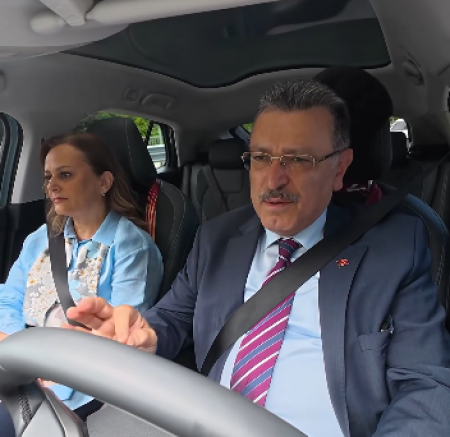 Başkan Metin Genç'ten dikkat çeken paylaşım! Anadol'dan TOGG'a