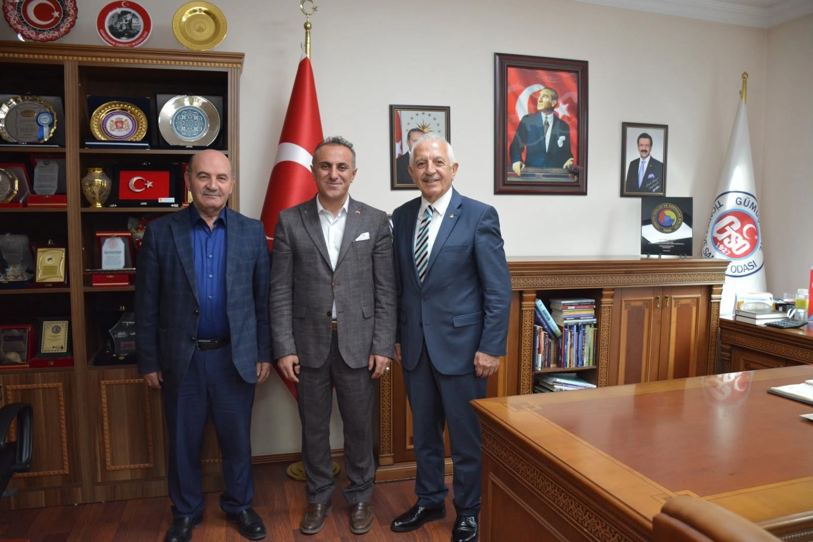 GTSO BAŞKANI AKÇAY’A ZİYARET TRAFİĞİ
