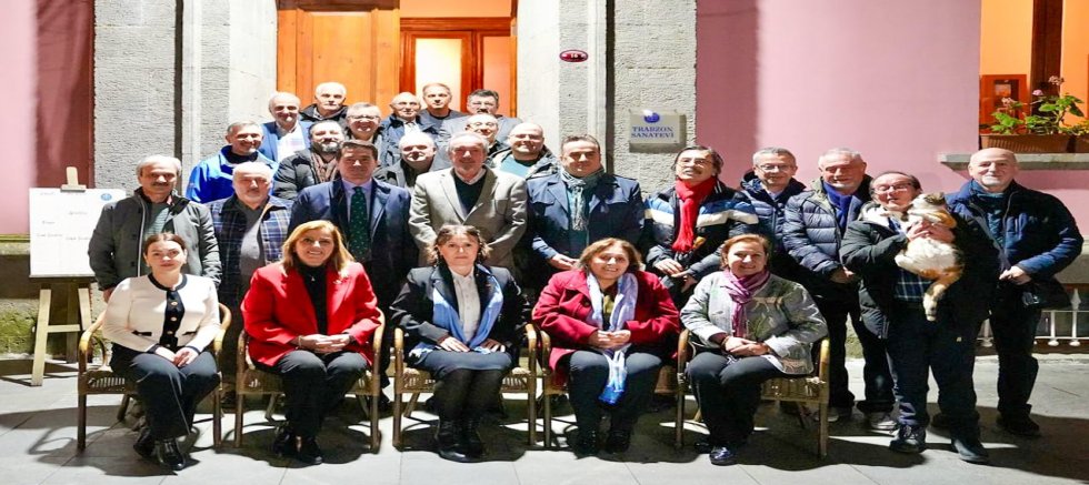 Başkan Kaya, sanatçılarla