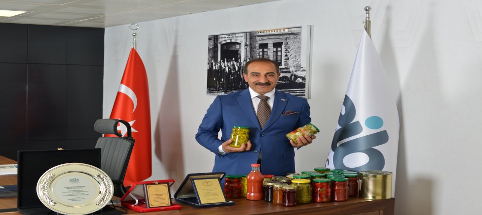 Dünya’nın turşusu İzmir’de kuruldu