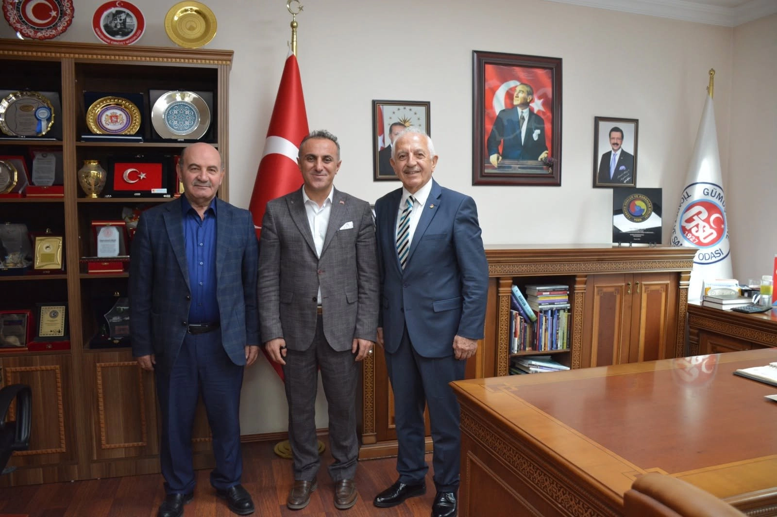 GTSO BAŞKANI AKÇAY’A ZİYARET TRAFİĞİ