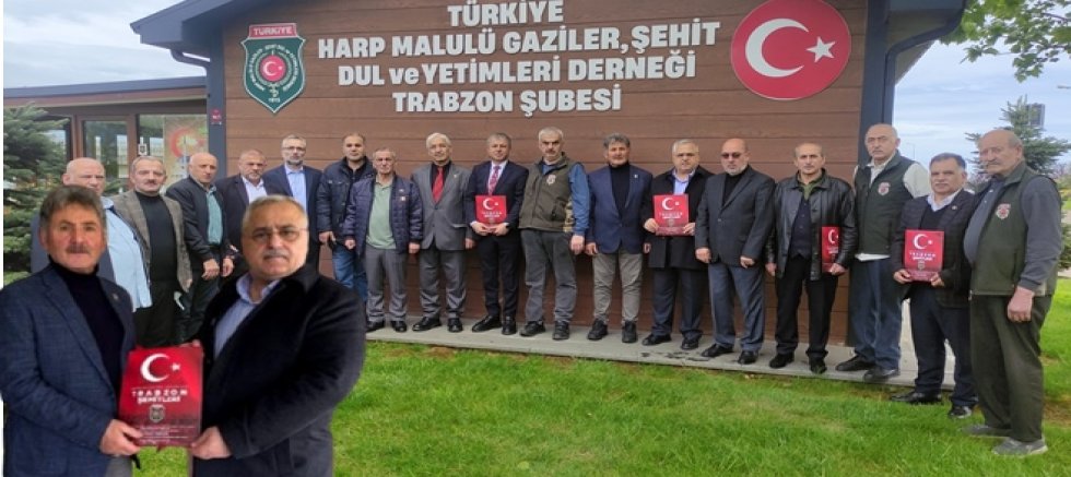 Şehit Aileleri ve Muhtarlar Aynı Masada