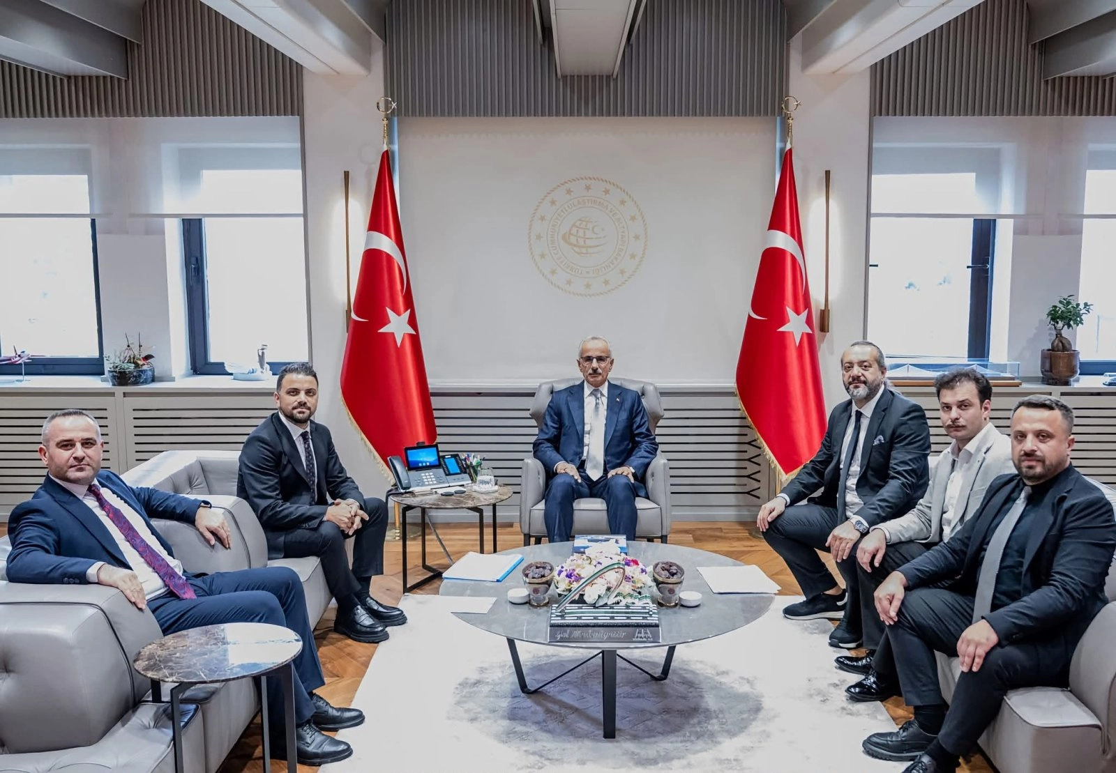 Uzungöl'e Devlet Eli