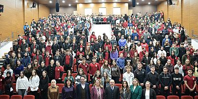 Amaç, Gençleri Bilinçlendirmek