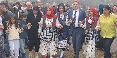 Başkan Genç Yaylada da Mesai Yapıyor