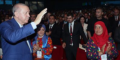 Cumhurbaşkanı Erdoğan: Kadın ve genç çiftçi kredisi limitini 3 milyon liradan 5 milyon liraya çıkarıyoruz.