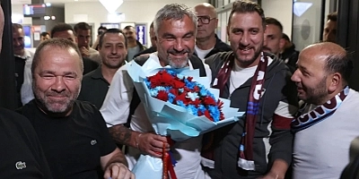 Thomas Reis Trabzon’da! Bordo-mavili taraftardan Alman hocaya coşkulu karşılama