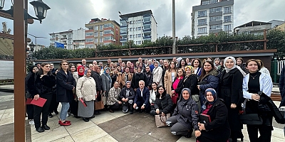 TÜRK-İŞ'ten Kadınlar Gününe Kutlama